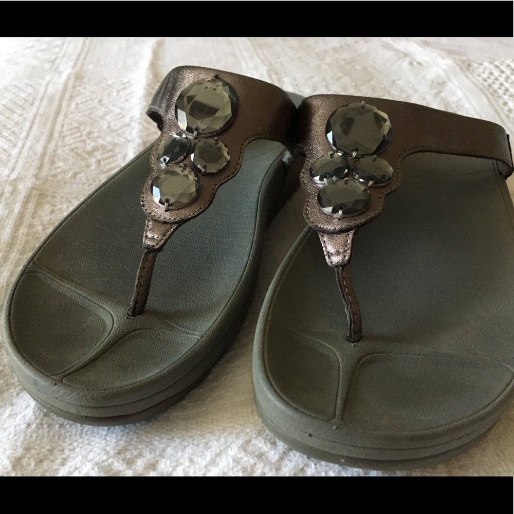 Pewter fitflops